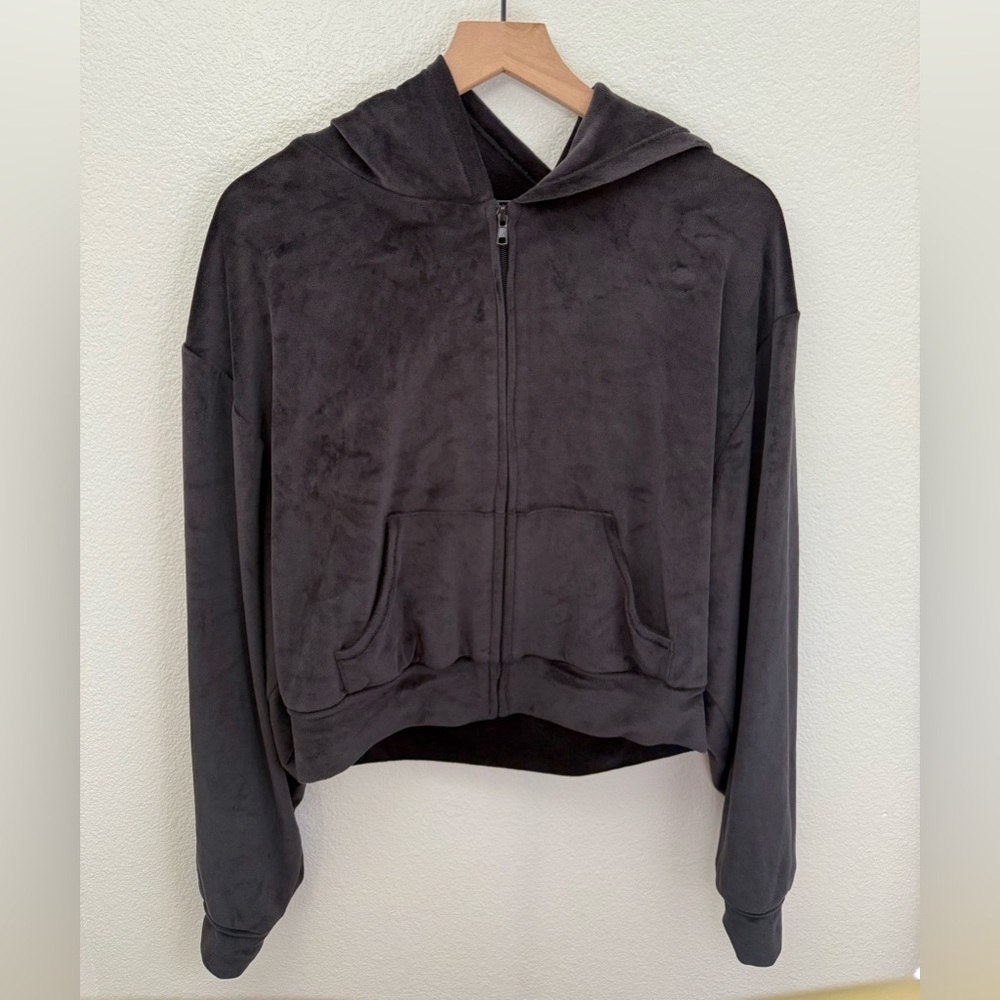 Skims Velour Zip Up Cropped Hoodie in Black 4XL - Picture 3 of 8